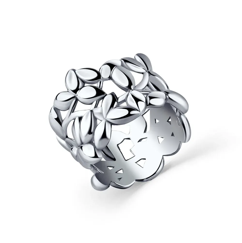 Серебряное кольцо, 5,66 г, р. 17,5