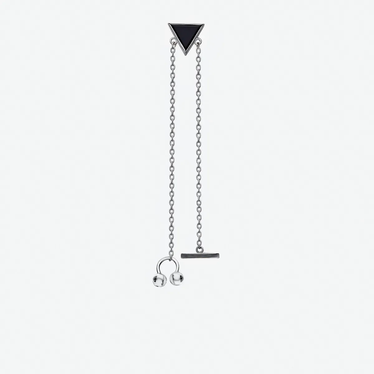 Серебряная серьга с ониксом, 2,46 г
