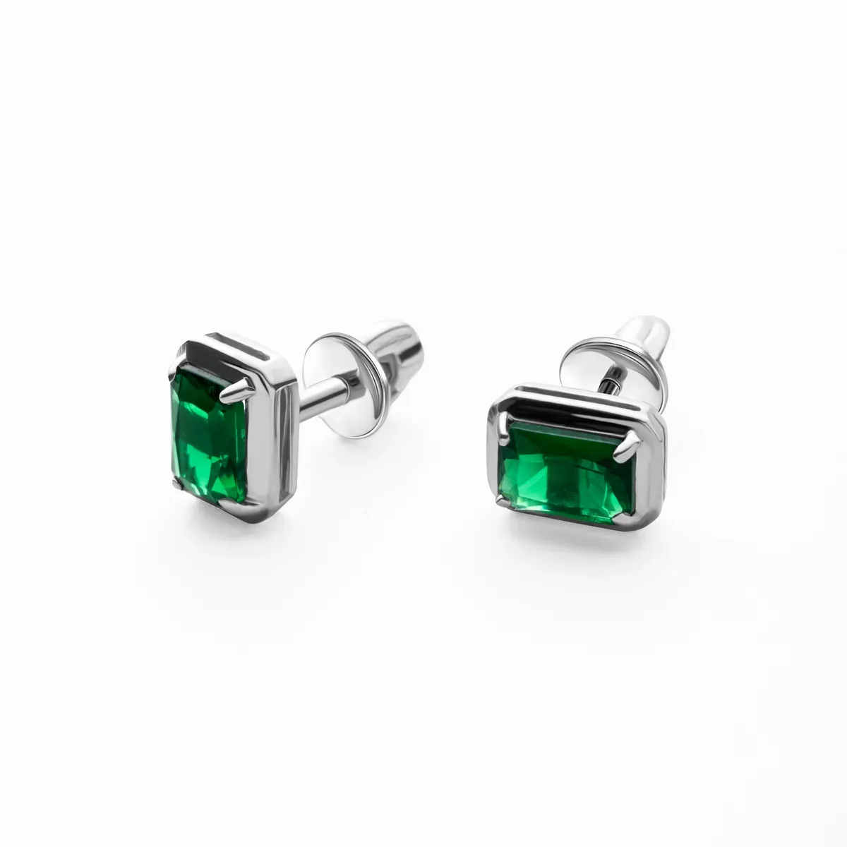 Серебряные серьги с фианитом, 1,74 г